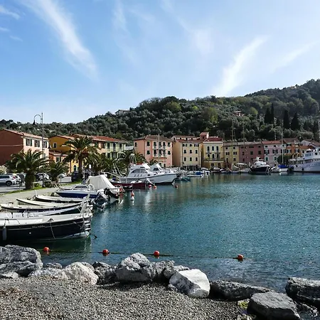 Cinque Terre - Le Grazie On The Waterfront Apartment *