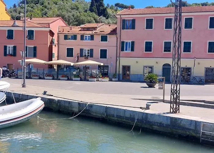 Cinque Terre - Le Grazie On The Waterfront * Porto Venere